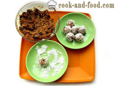Bonbons recette de noix de coco avec du lait condensé et raisins secs