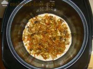 Gâteau gélifiée en multivarka avec le poulet et les champignons