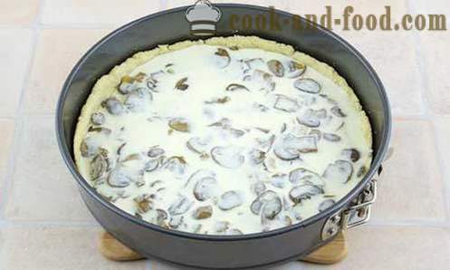 Ouvrir la tarte aux champignons et fromage
