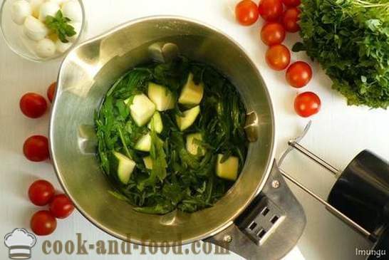 Soupe froide à la roquette et mozzarella