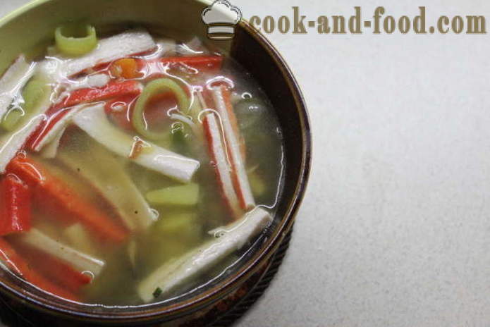 Soupe aux bâtonnets de crabe et légumes - comment cuisiner avec les bâtonnets de crabe, étape par étape des photos recette m