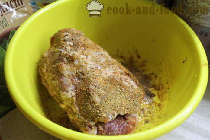 Porc rôti avec des oranges dans la feuille - comme cuire svninu dans le four pour un morceau savoureux, étape par étape des photos de recette