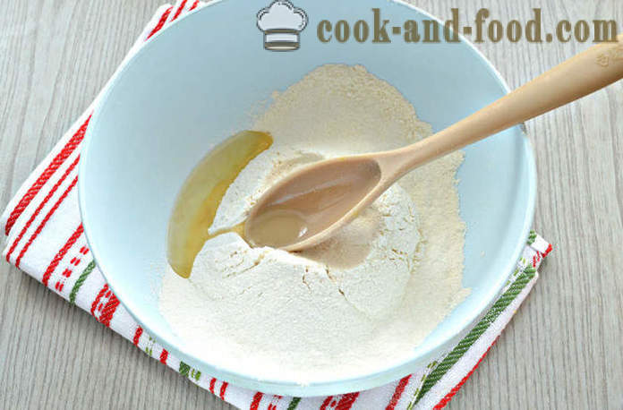 Comment faire la pâte en boulettes dans l'eau bouillante et l'huile végétale - une étape par étape des photos de recettes