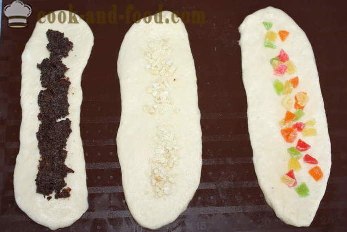 Petits pains savoureux avec oeuf de Pâques - comment faire un délicieux biscuits de Pâques, une étape par étape des photos de recettes