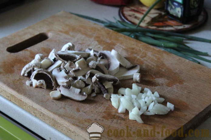 Côté plat de couscous sans viande - faire cuire le couscous dans une casserole, avec une étape par étape des photos de recettes