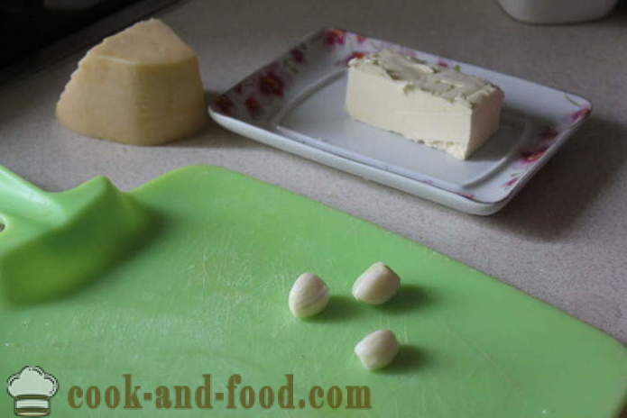 Restauration rapide avec des champignons et du fromage - comme les champignons cuits au four avec du fromage au four, avec une étape par étape des photos de recettes