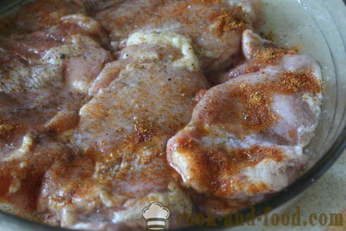 Cuisse de poulet sans os avec des champignons dans le four - comment cuire un délicieux cuisses de poulet au four, avec une étape par étape des photos de recettes