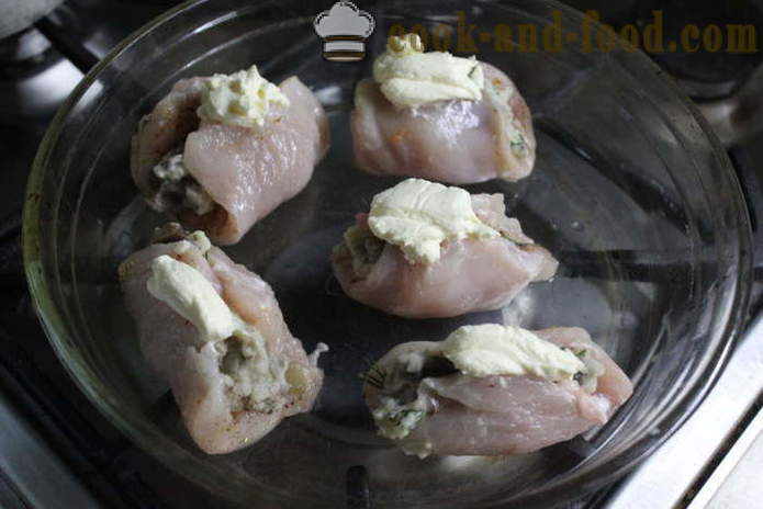 Poitrine de poulet roulé farcie aux champignons et pommes de terre - comment faire des rouleaux de poulet, avec une étape par étape des photos de recettes