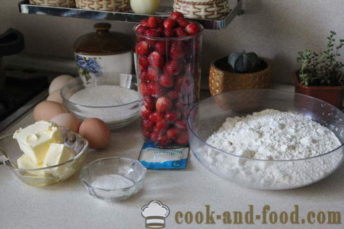 Baie éponge acidulée tarte Charlotte - comment faire une tarte aux petits fruits au four, avec une étape par étape des photos de recettes