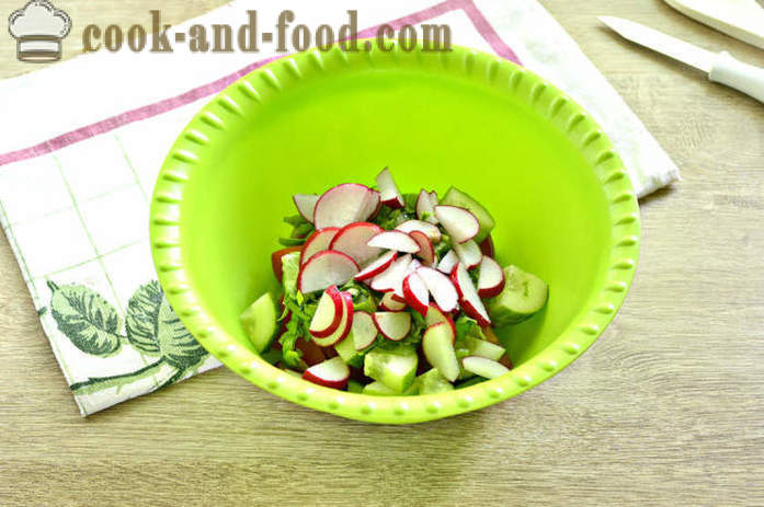 Salade de radis avec Mayonnaise et tomate - comment faire une salade de radis et les tomates, une étape par étape des photos de recettes