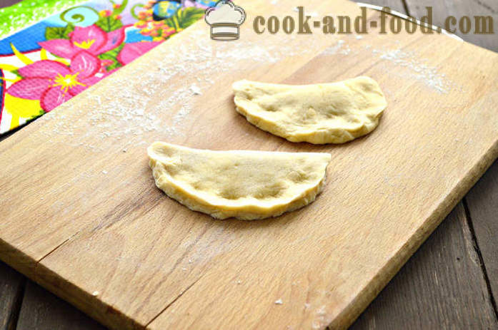 Petits pains frits dans la poêle - comment faire cuire des petits pains dans le moule, une étape par étape des photos de recettes