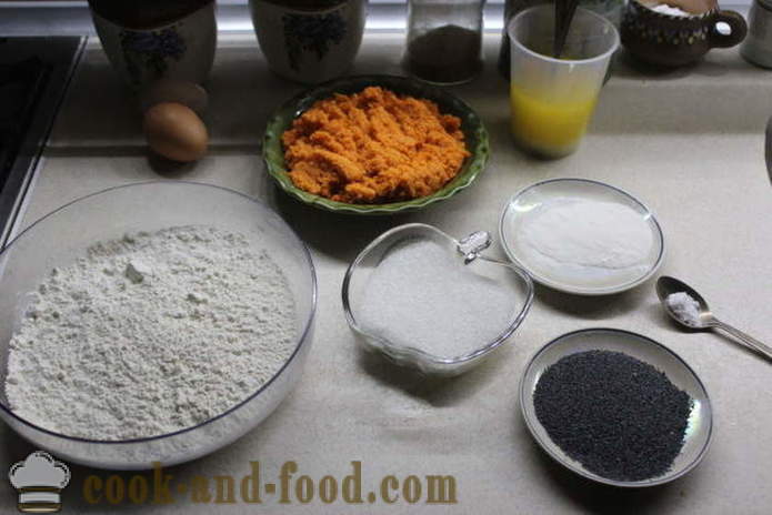 Gâteau simple avec les carottes et les graines de pavot - comment faire cuire un gâteau aux carottes au four, avec une étape par étape des photos de recettes