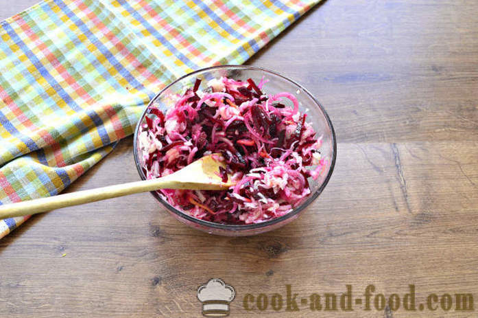 Sans viande, salade de betteraves avec de la choucroute - comment faire cuire la salade de betterave rouge avec du chou mariné, étape par étape des photos de recettes