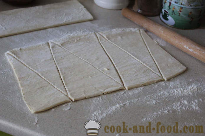Croissants de la pâte feuilletée fini - comment faire des croissants avec de la confiture de la pâte, avec une étape par étape des photos de recettes