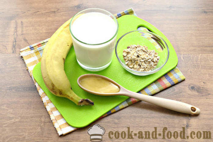 Smoothie banane avec des flocons d'avoine - comment faire un smoothie à la banane avec du lait et la farine d'avoine dans un mélangeur, une étape par étape des photos de recettes