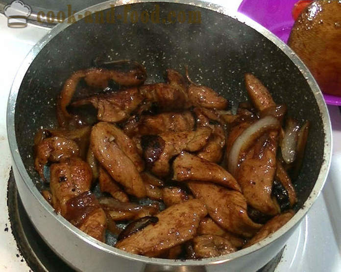 Poitrine de poulet dans la sauce de soja chinois - comment faire cuire le poulet dans une sauce chinoise, une étape par étape des photos de recettes