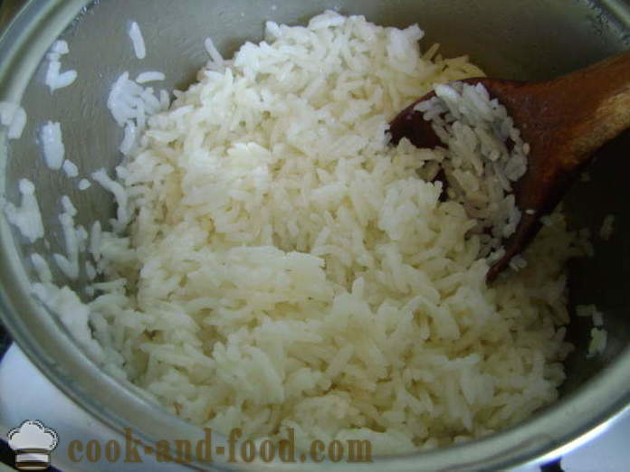 Boulettes de viande de boeuf haché avec du riz dans une poêle à frire - comment faire cuire les boulettes de viande de bœuf haché et la sauce, avec une étape par étape des photos de recettes