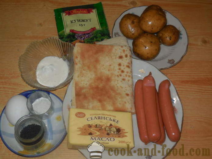 Petits pains délicieux de pain pita avec des pommes de terre et des saucisses - Comment préparer des rouleaux de pita, photos étape par étape recette