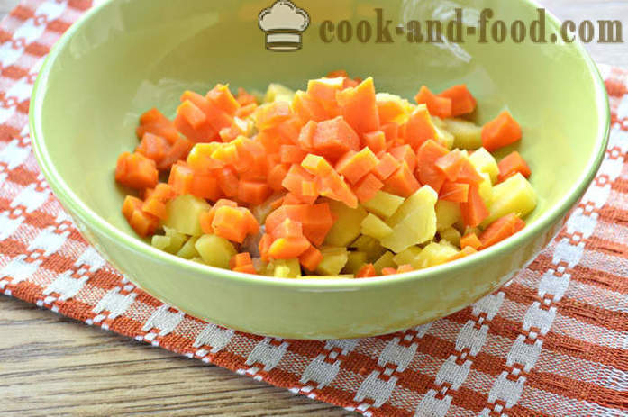 Simple salade de légumes avec du hareng - comment faire une vinaigrette avec le hareng, étape par étape des photos de recettes