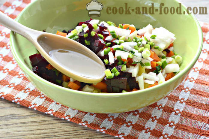 Simple salade de légumes avec du hareng - comment faire une vinaigrette avec le hareng, étape par étape des photos de recettes