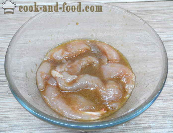 Délicieux poulet au sésame et la sauce de soja - à la fois délicieux de faire cuire le poulet dans le four, avec une étape par étape des photos de recettes