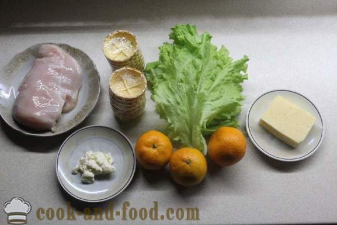Salade de Nouvel An avec la poitrine de poulet et de mandarine - comment préparer une salade avec du poulet et des mandarins, étape par étape des photos de recettes