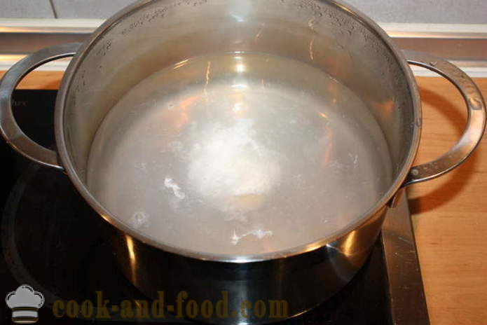 Œuf poché dans l'eau - comment faire cuire un œuf poché à la maison, étape par étape les photos de recettes