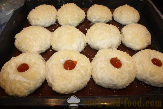 Rouleaux de levure charge et grains - la façon de faire des muffins avec arrose, une étape par étape des photos de recette