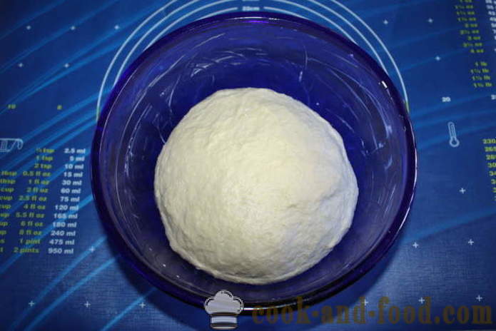 Petits pains de levure avec des graines de pavot dans le four - comment faire une belle petits pains aux graines de pavot, une étape par étape des photos de recettes