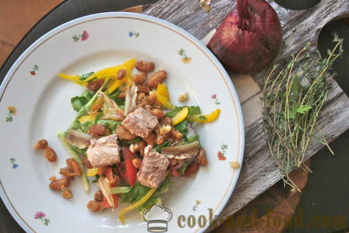 Française salade niçoise classique - avec le thon et les haricots, comment préparer une salade au thon, étape par étape les photos de recettes
