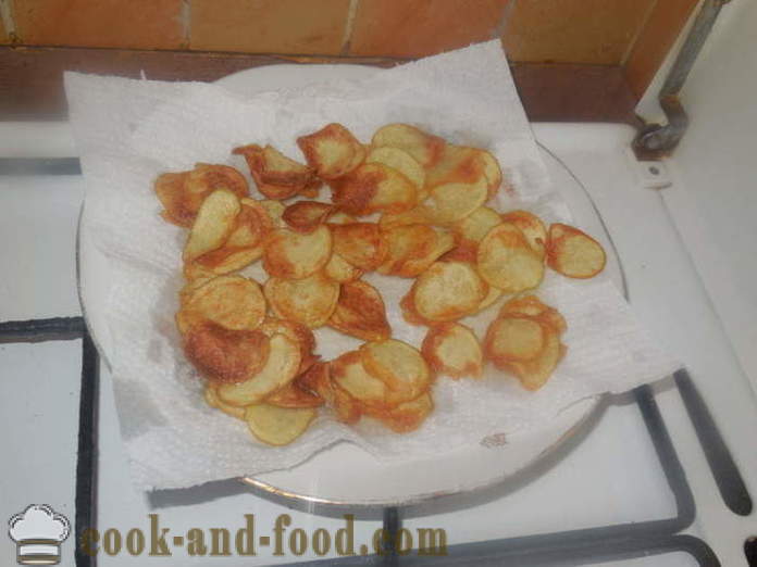 Chips de pommes de terre dans une casserole - comment faire des chips de pommes de terre de la maison, photos étape par étape recette