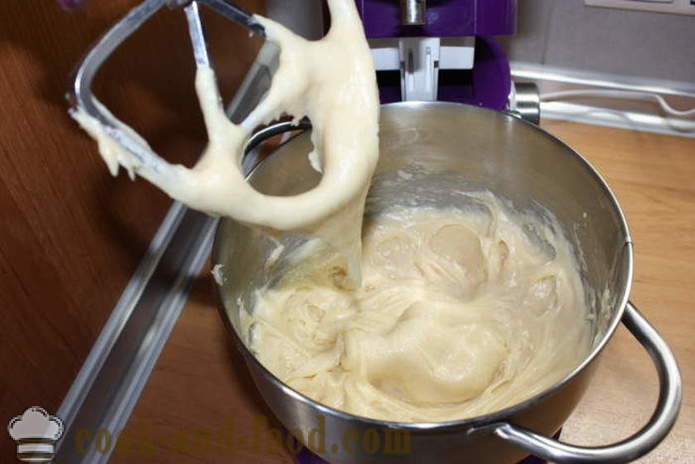 Gâteaux à la crème Shu avec krakelinom violet - comment faire cuire un gâteau Shu dans la maison, la recette classique avec une photo