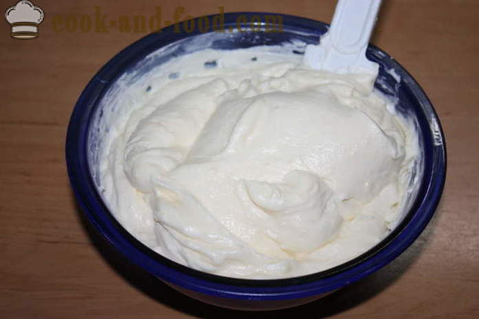 Crème anglaise à la crème et de l'amidon - comment faire cuire la crème onctueuse, étape par étape des photos de recettes