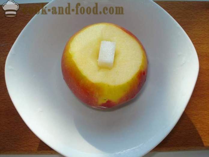 Pommes au four au micro-ondes - comment faire cuire les pommes dans un four à micro-ondes, une étape par étape des photos de recettes