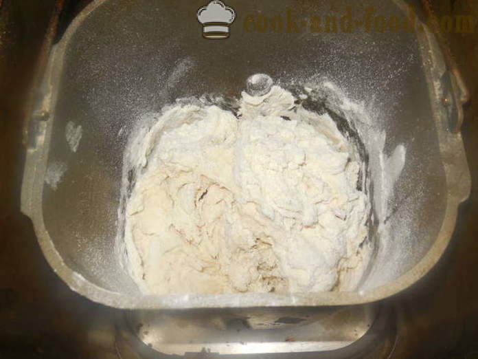 Pain au fromage sur machine à pain sérum - comment faire cuire du pain dans la machine à pain avec du fromage à la crème sur un sérum, une étape par étape des photos de recettes