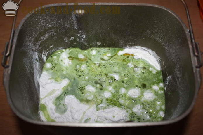 Pâte délicieuse pour boulettes, khinkali, boulettes et raviolis - comme pétrir la pâte sur le manteau dans la machine à pain, étape par étape des photos de recettes