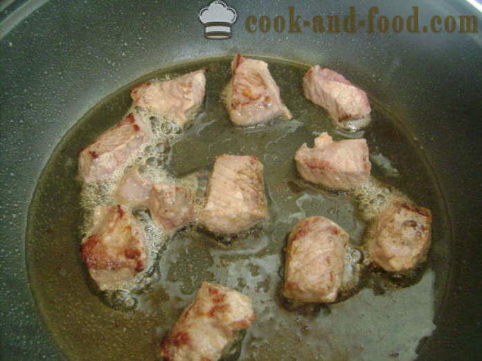 Rôti avec de la viande et des pommes de terre au four - comment faire cuire les pommes de terre dans le pot avec la viande, étape par étape des photos de recettes