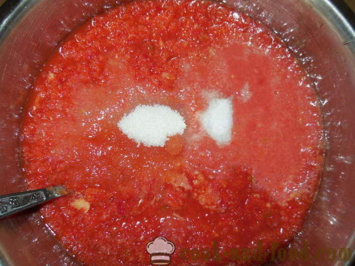 Ajika tomate savoureuse, cloche et piments sans cuisson - comment faire cuire les tomates et le poivre ajika