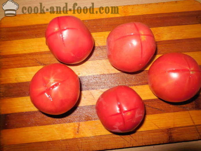 Ajika tomate savoureuse, cloche et piments sans cuisson - comment faire cuire les tomates et le poivre ajika