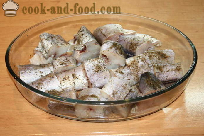 Poisson cuit au four dans la pâte dans le four - comment faire cuire le poisson dans la pâte au four, avec une étape par étape des photos de recettes