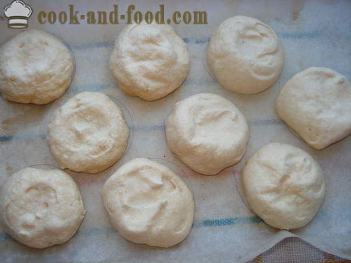 Couleur makaruns maison farcies de noix de coco - makaruns comment cuisiner à la maison, étape par étape les photos de recettes