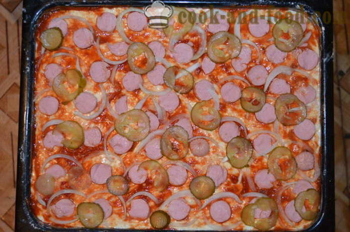 Tarte à pizza en plein air - comment faire cuire une tarte à pizza, étape par étape des photos de recettes