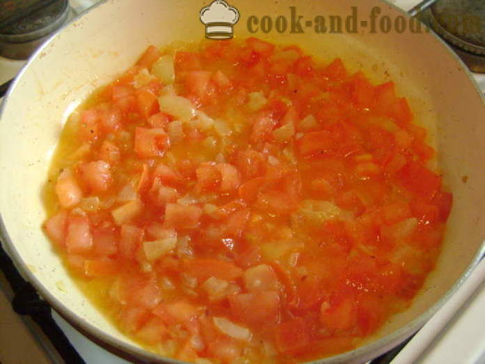 Scrambled en italien - comment faire cuire des œufs brouillés avec des tomates, du fromage et du pain, avec une étape par étape des photos de recettes