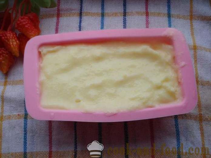 Crème glacée maison au lait avec de l'amidon - comment faire une crème glacée sundae à la maison, étape par étape les photos de recettes