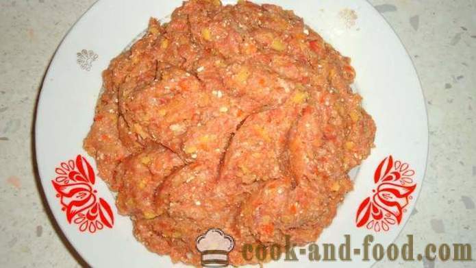 Escalopes alimentaires de veau aux carottes et les oignons - comment faire cuire un délicieux escalopes de veau, étape par étape des photos de recettes