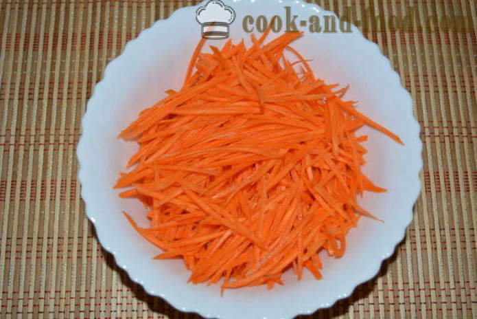 Une simple salade de carotte coréenne et concombre - comment faire cuire la salade coréenne de carottes et de concombres, avec une étape par étape des photos de recettes