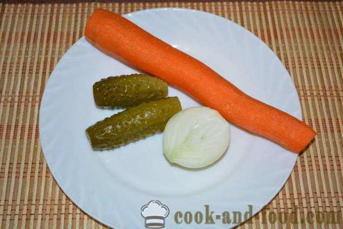 Une simple salade de carotte coréenne et concombre - comment faire cuire la salade coréenne de carottes et de concombres, avec une étape par étape des photos de recettes