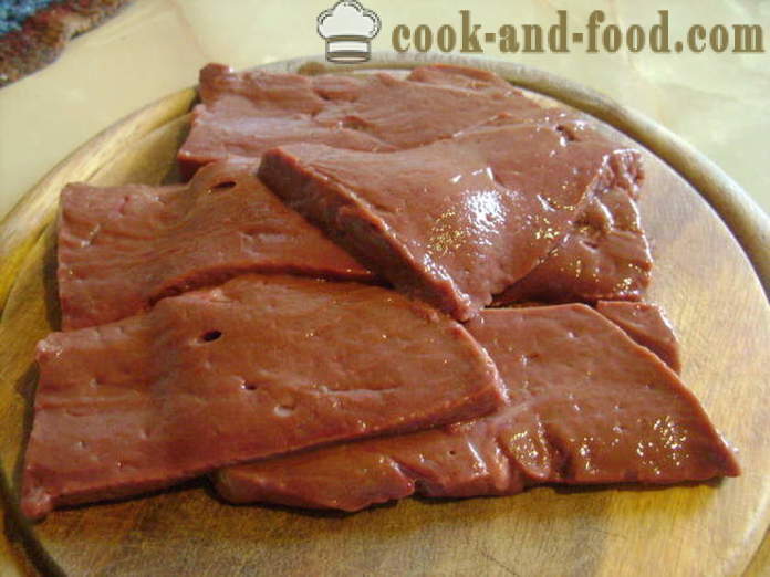 Foie de boeuf tendre frit - comment cuire le foie de bœuf frit est doux, avec une étape par étape des photos de recettes