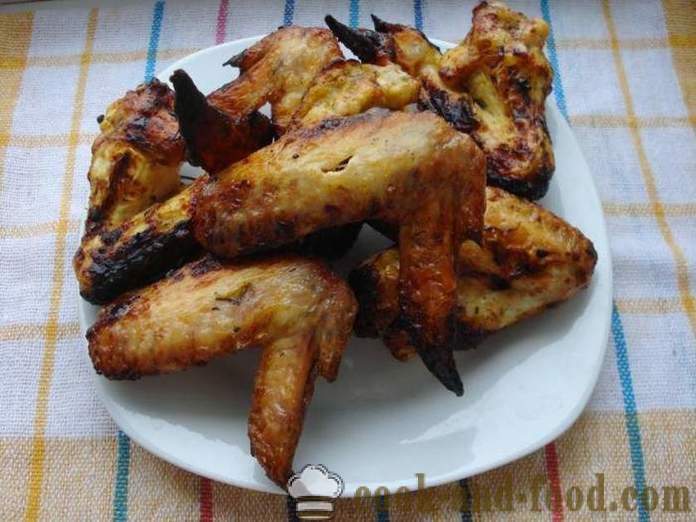 Brochettes d'ailes de poulet - comme une marinade savoureuse pour les ailes de poulet barbecue, une étape par étape des photos de recettes