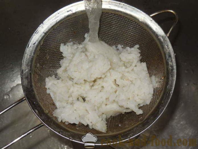 Côtelettes foie foie de poulet avec du riz et de l'amidon - comment faire cuire un délicieux petits pâtés de foie, une étape par étape des photos de recettes